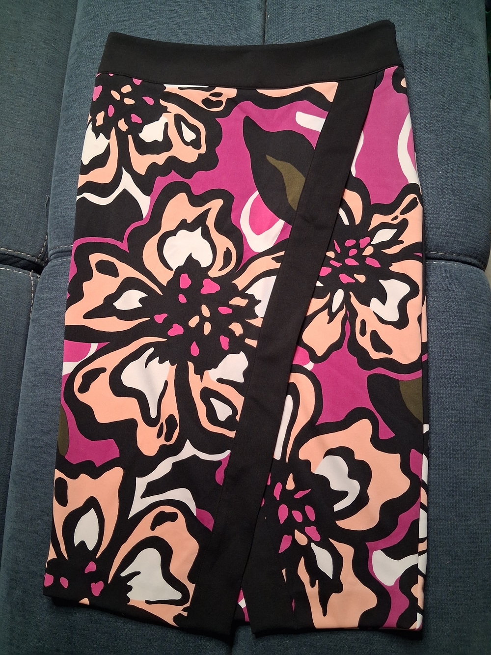 Worthington Black Pink Cream Floral Pencil Skirt with Wrap Detail